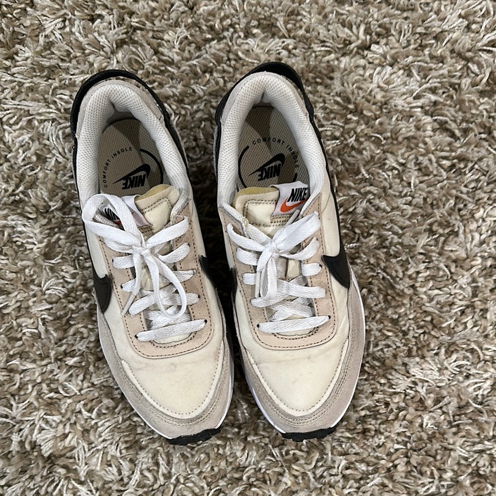 Nike Beige and Black Sneakers
